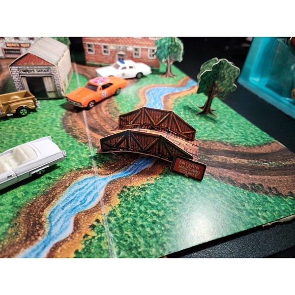 ERTL 1816 Dukes Of Hazzard Play Set 1981 RARE General Lee Complete 4 BONUS Cars - Picture 8 of 13